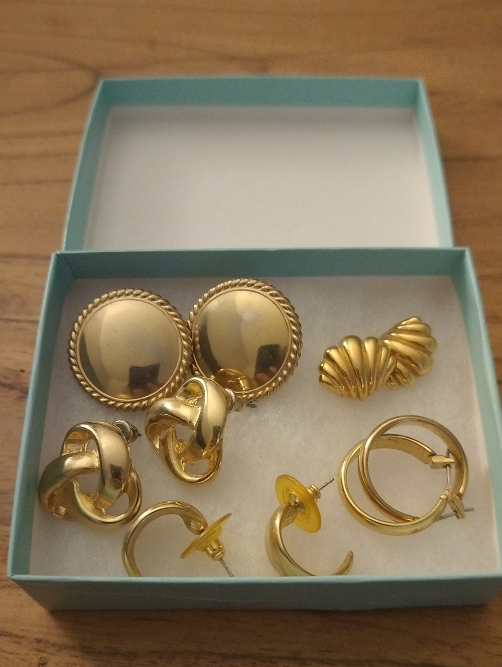 vintage earrings!